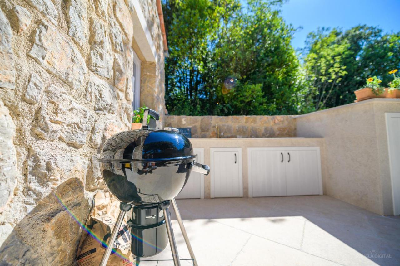 Villa Stone House Leani à Sveti Jakov Extérieur photo